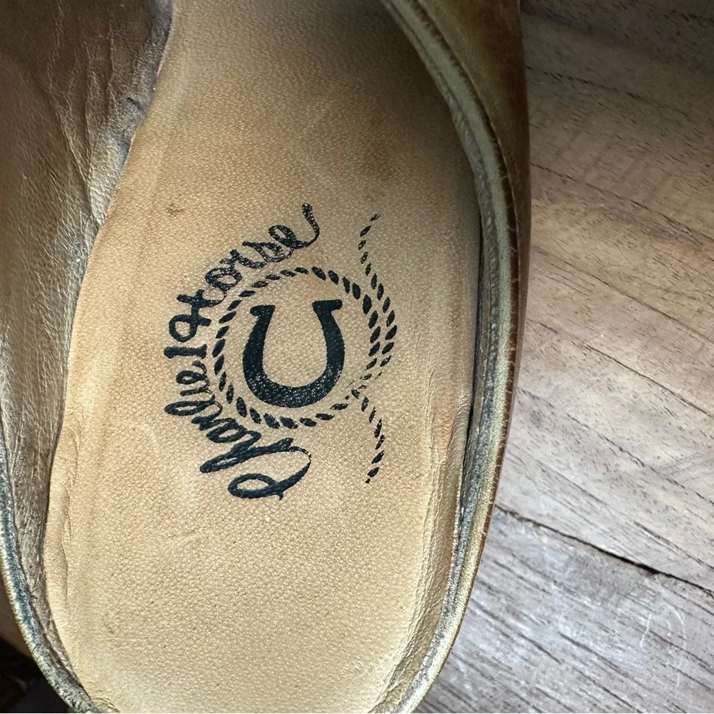 CHARLIE 1 HORSE LEATHER COWBOY
CLOGS SIZE 7 1/2 - Picture 4 of 8